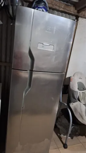 Geladeira duplex Electrolux