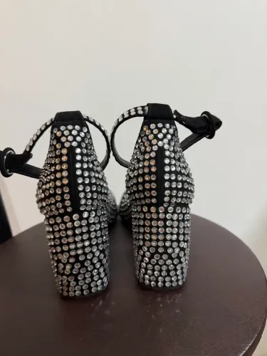sandália werner preta com strass 37