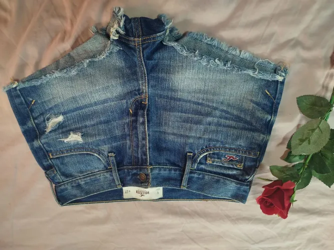Bermuda jeans