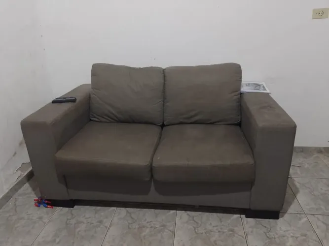 VENDE-SE sofa