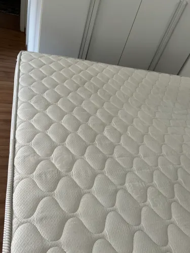 Colchão KingSize  em perfeitas e exelentes condições !
