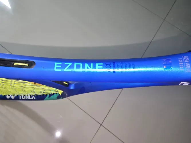 Raquete Yonex ezone 102 ace 260g