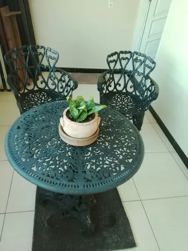 Mesas e cadeiras