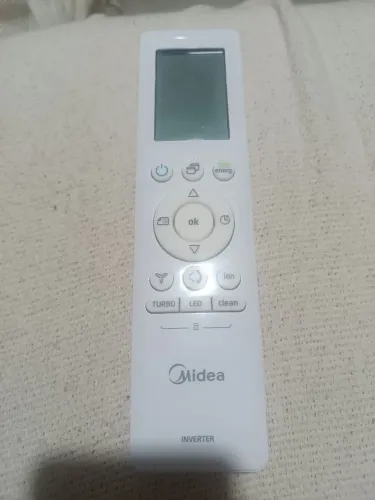 Controle remoto Midea para ar condicionado modelo RG10A1(B2S)BGEF