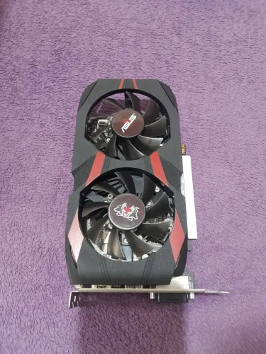 Placa de video GTX 1050 4GB