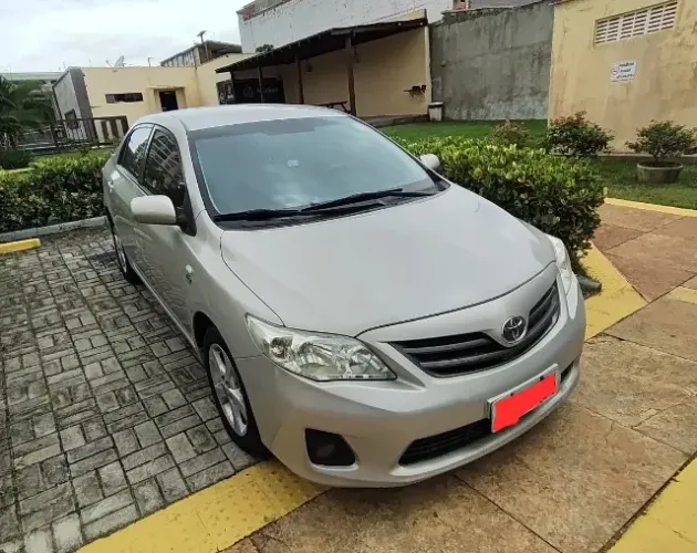 Toyota Corolla GLI 1.8 Flex 16V Aut. 2014