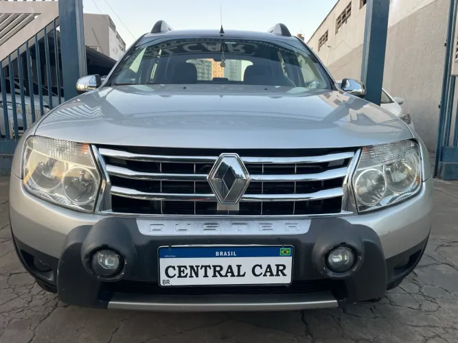 Renault Duster Dynamique 2.0 Hi-flex 16V Aut. 2013