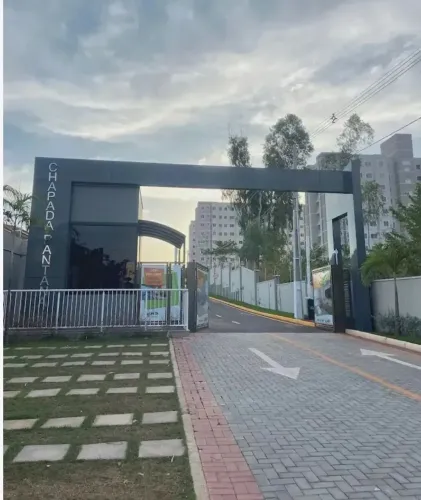 APARTAMENTO MOBILIADO, COND. CHAPADA PANTANAL, 2 QUARTOS, C/ ELEVADOR, PROX BOM CLIMA, LEI