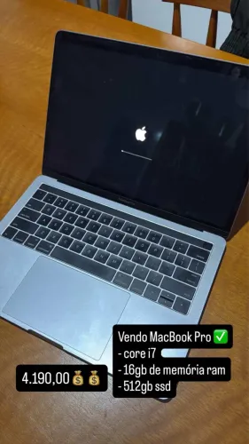 MacBook Pro Touch Bar 