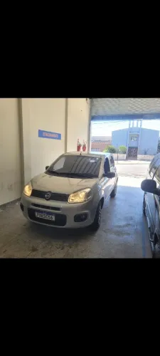 Fiat Uno Attractive 1.0 EVO Fire Flex 8V 5P 2016