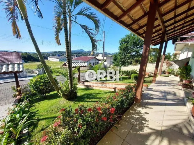 Casa com 4 dormitórios à venda, 304 m² por R$ 698.000,00 - Itoupavazinha - Blumenau/SC