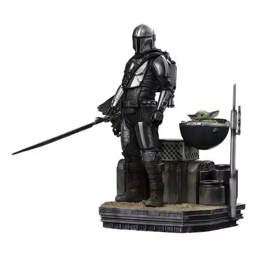 Mandaloriano e Grogu 1/10 Iron Studis LACRADO na caixa parda