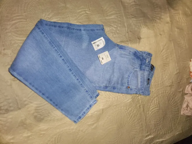 Calça mom nova
