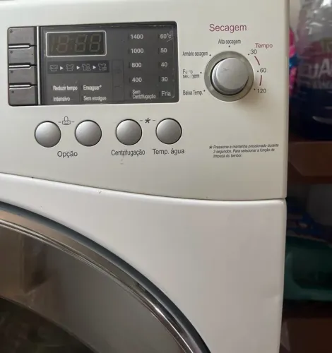 Máquina de lavar, lava e seca LG