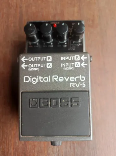 Reverb Digital Boss RV-5