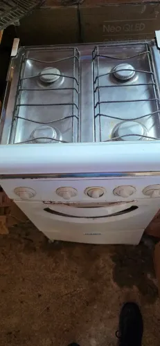 Fogão de 4 bocas