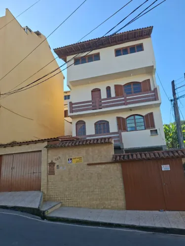 Apartamento no Miramar com e quartos com suíte para Locação .