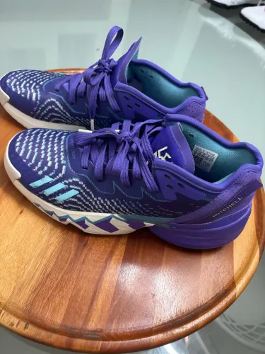 Adidas don issues 4