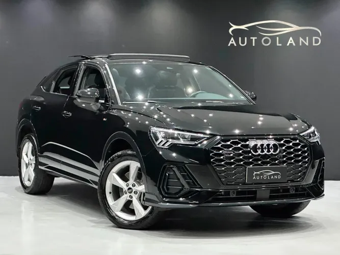 Audi Q3 SPB Perf. Black 2.0 TFSI Tipt. Quat. 2023