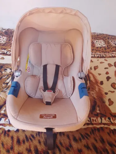 Vendo Bebê Conforto Semi Novo
