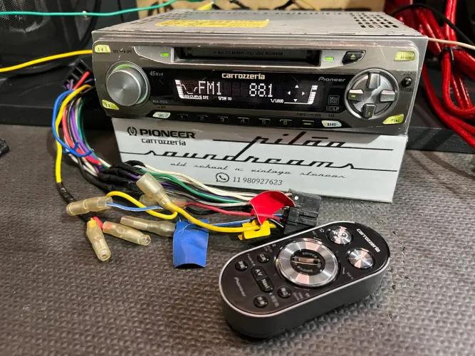 Pioneer Carrozzeria MEH P050 com Bluetooth