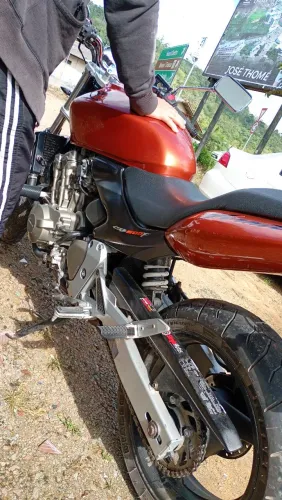 Hornet 600 carburada