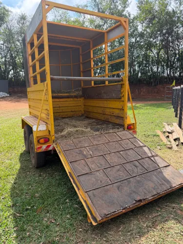 Treiller a venda 