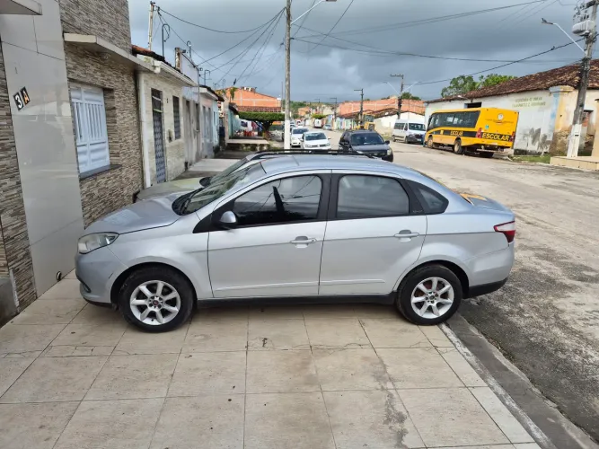 Fiat Grand Siena Attrac. 1.4 EVO F.flex 8V 2015