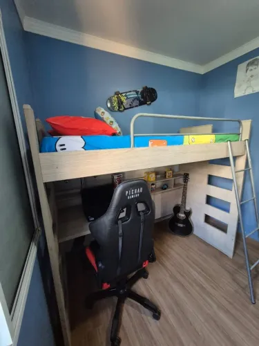 Cama alta com escrivaninha solteiro MDF