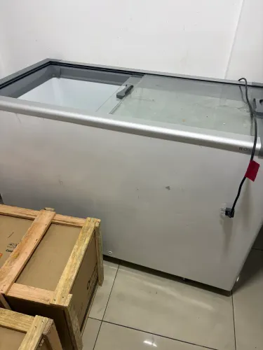 Freezer e expositor FRICON 411l 