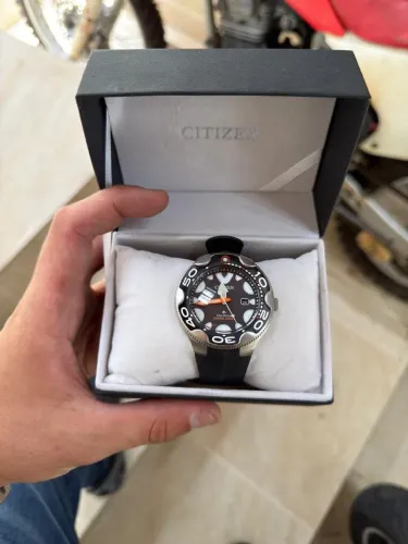 Citizen Promaster Dive ?Orca? Preto (referência BN0230-04E)