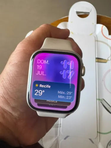 Apple Watch Series 9 45mm Starlight Aluminum GPS