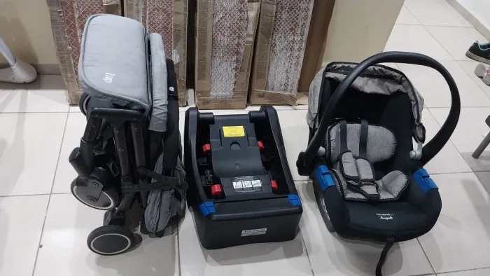 Kit Carrinho Borigotto Zap + Bebê conforto Burigotto Touring X + Base para fixar no carro