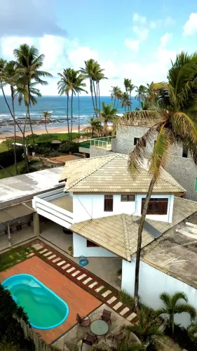 Casa Pé na Areia Vilas do Atlântico | Piscina Privativa | 3 Quartos 1 suite