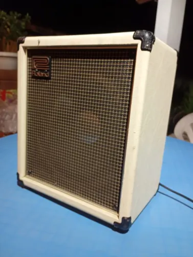 Amplificador Roland Cube 40 Made in Japan
