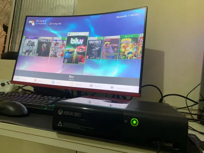 XBOX SUPER SLIM VENDO OU TROCO POR XBOX ONE X OU PS5, PS4 COM VOLTA MINHA