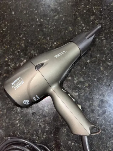 SECADOR TAIFF DIGITAL 3100 WATS 220 volts 