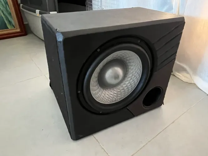 UXP 12pol 500wrms 4+4 com módulo sd1200.1