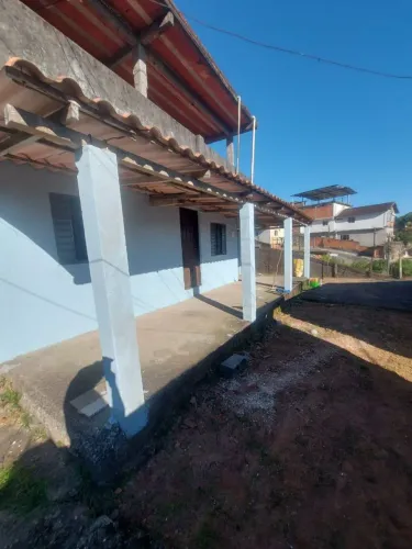 Kitnet na Dr. Thouzet Individual com Quintal Próprio e Entrada Independente
