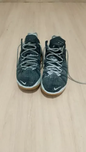 Nike LeBron 18