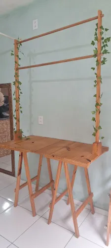 Mesa de pinus desmontável 