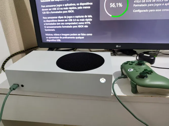 Xbox Series S + Expansão 1TB + 2 controles + caixa