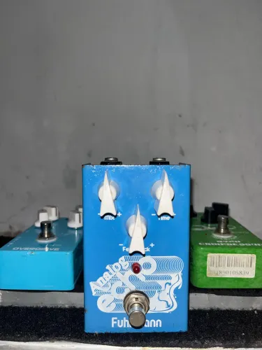 Pedal de guitarra - Analog Echo Fuhrmann