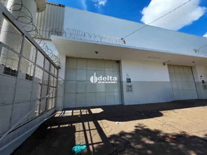Galpão disponível para locação no bairro Minas Gerais em Uberlândia-MG