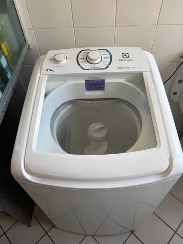 MÁQUINA DE LAVAR ROUPAS ELECTROLUX