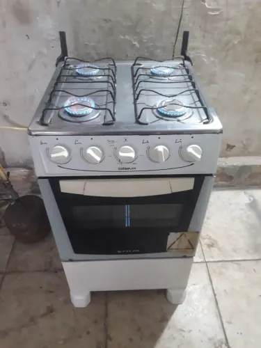 Fogão de 4 bocas