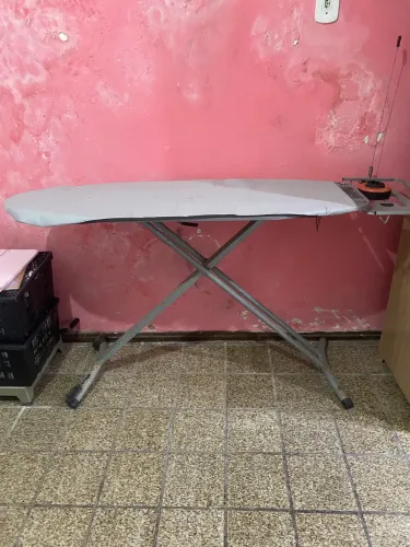 Mesa de passar roupa 