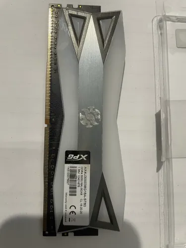 DDR4 300 (16A) 8GX8 AX4U300038G16A-ST60 (2 unidades) - vendo somente em Salvador