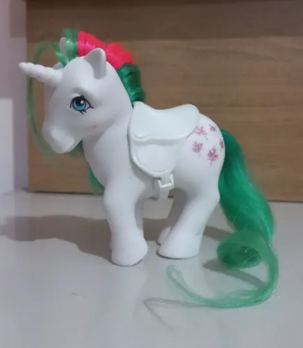 Pônei Gusty Bola de Neve Hasbro G1