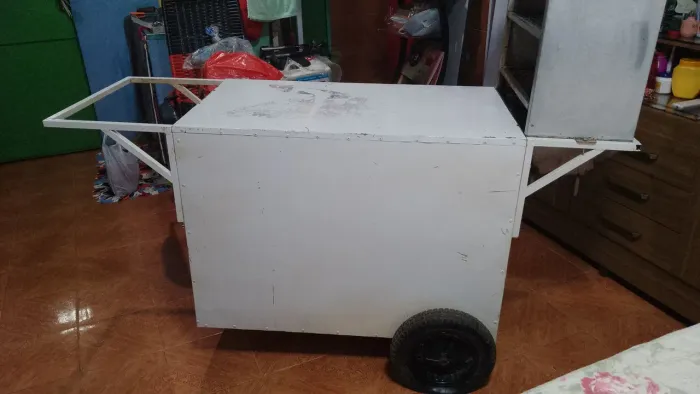 Carrinho comercial de ferro 